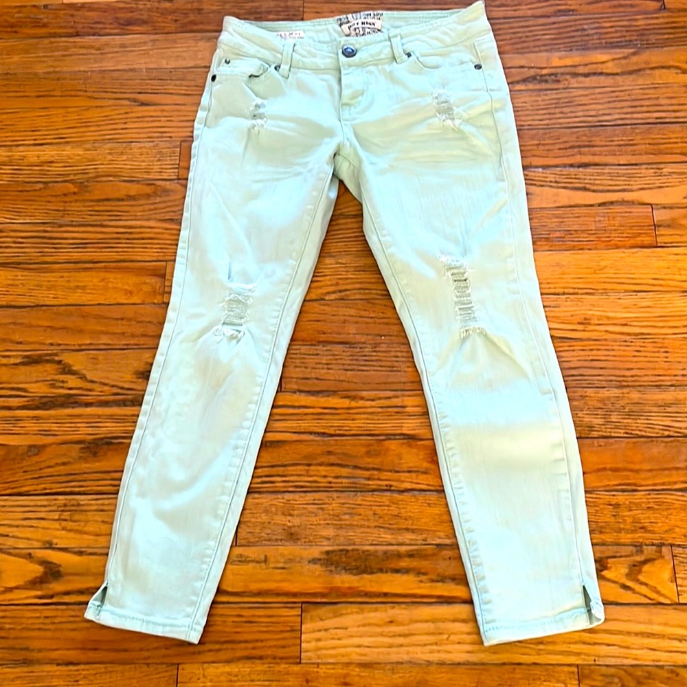 Hot Kiss Cat Capri low rise distressed jeans 3